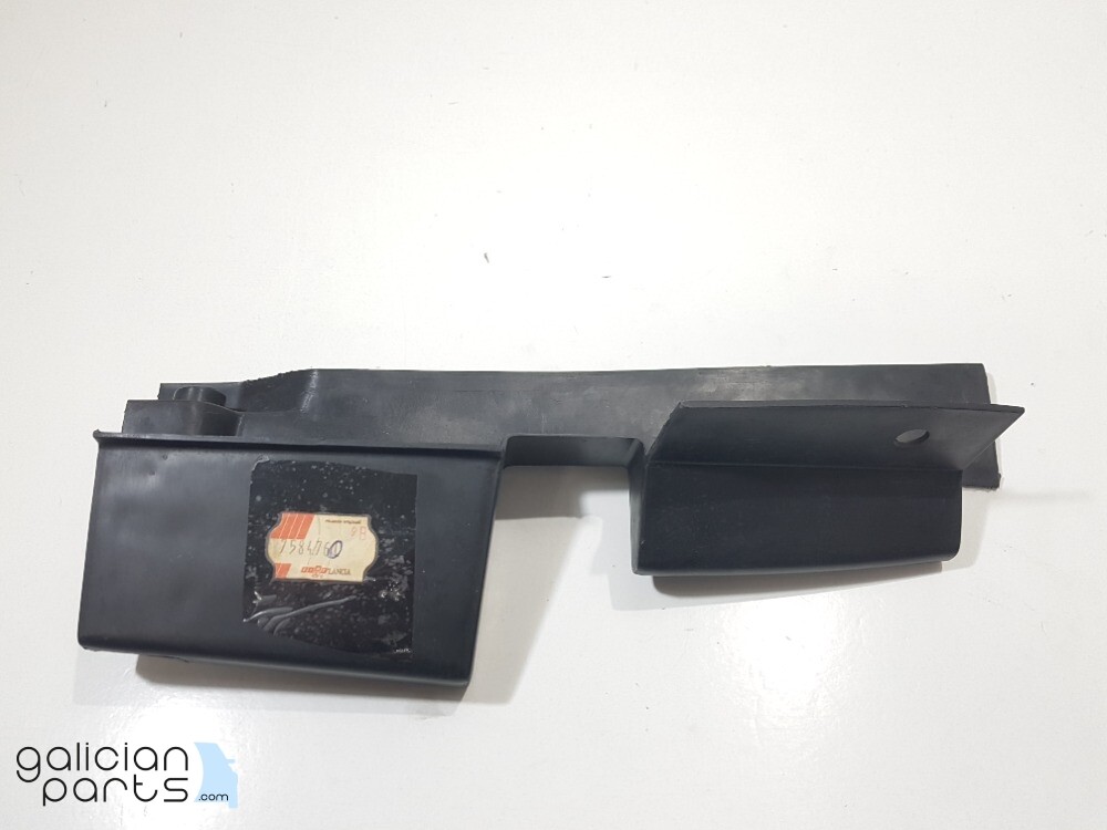 7584760 Protector inferior der radiador Fiat Uno Turbo i.e. NUEVO ORIGINAL