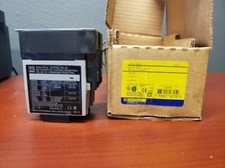 RELÉ DE CONTROL CUADRADO D 120V-AC MFR #: 8501XO40V02
