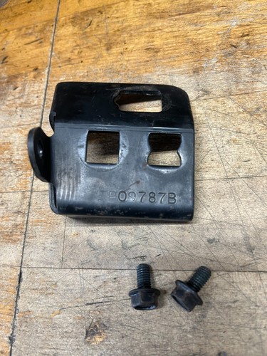 85-92 Camaro Firebird Trans Am TPI THROTTLE CABLE BRACKET 88 87 86 91 Corvette - Picture 3 of 3