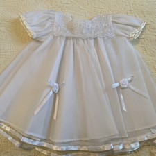 Beautiful White Baptism/Christening/Flower Girl Baby Dress embroidered Bows 6-9M