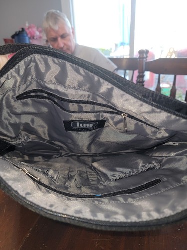LUG BLACK CROSSBODY/MESSENGER BAG LOTS OF POCKETS NWTAGS, LOTS OF POCKETS - Picture 2 of 7