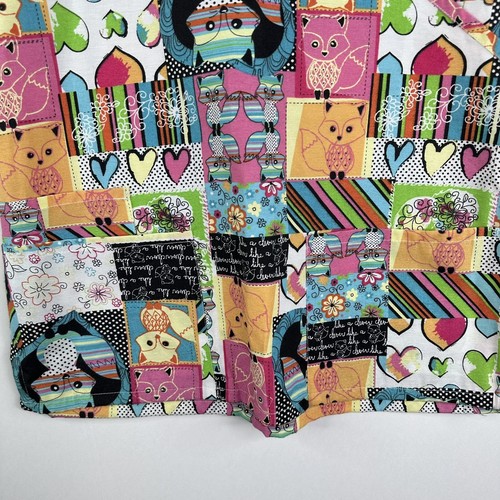 B Scrubs Women's Clever Like A Fox Scrub Top Size M NWOT - Picture 3 of 9