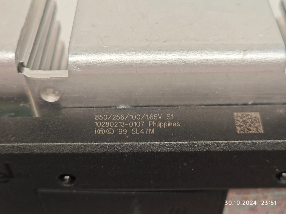 Slot 1 Intel Pentium III Coppermine CPU 850 MHz SL47M 100 Mhz Bus 1.65v TESTED - Image 3 of 4