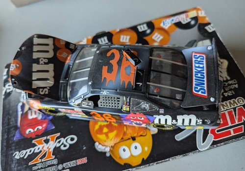 #36 Ken Schrader '02 M&M Pontiac Halloween Team Caliber OWNERS 237/2400 1:24. - Picture 3 of 11