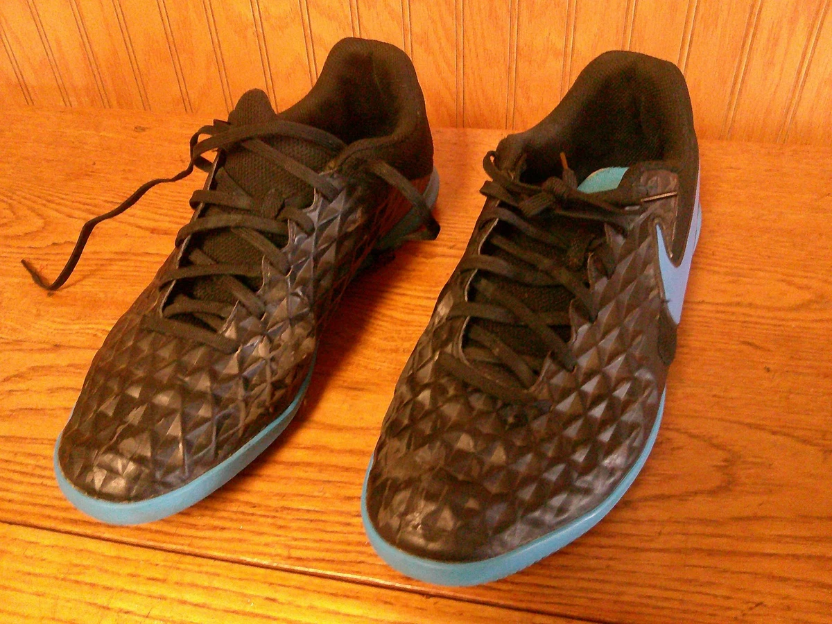 Preços baixos em Nike Tiempo LegendX 8 Club IC Black Blue Hero | eBay