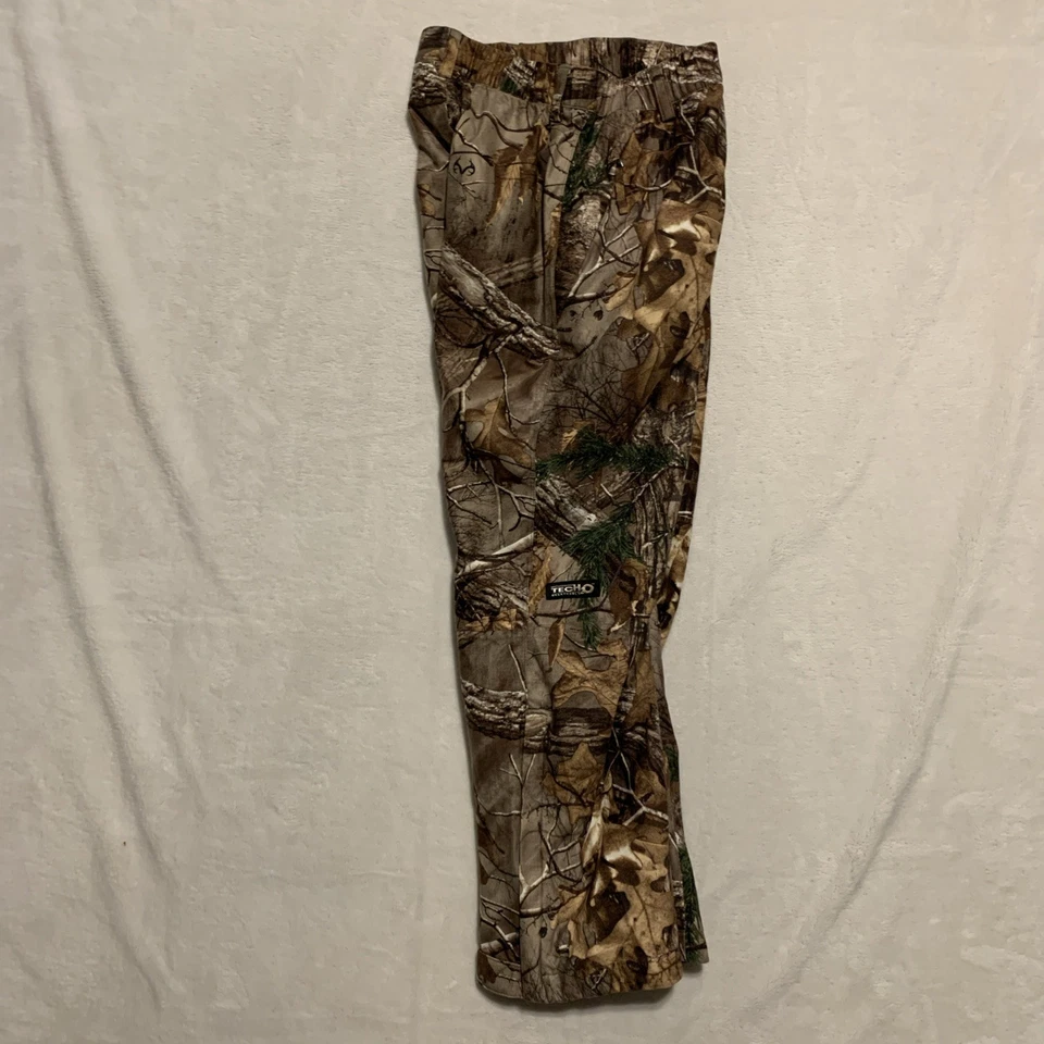 Guide Series Tech H2O Womens Medium Waterproof Realtree Xtra Hunting Camo Pants - Image 3 of 4