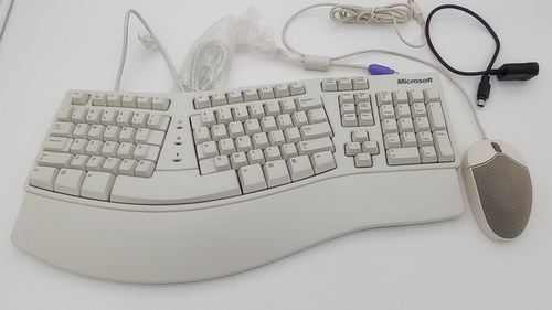 Teclado con cable Ps2 blanco natural ergonómico Microsoft Kb-0045 de colección años 90 con mouse - Imagen 4 de 11