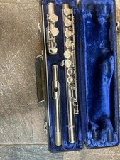 Armstrong 104 flute with hard case. Made in USA