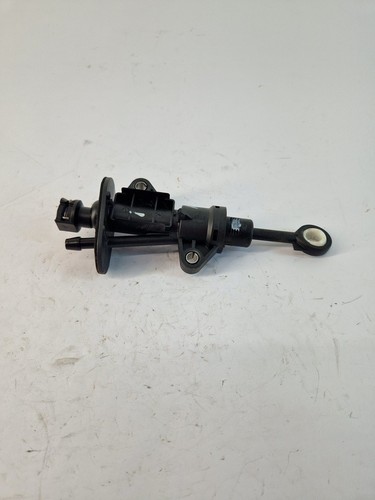 VW UP! 2013 kupplungszylinder clutch cylinder 9812924380