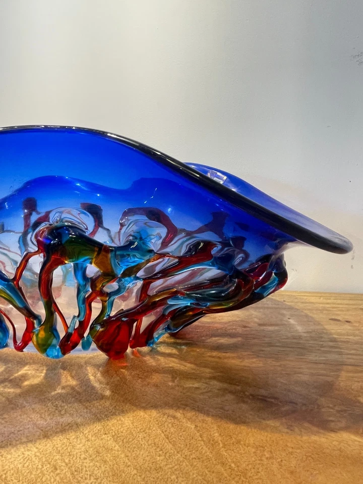 Murano blue Large hand-made  stained glass vase - Image 4 of 4