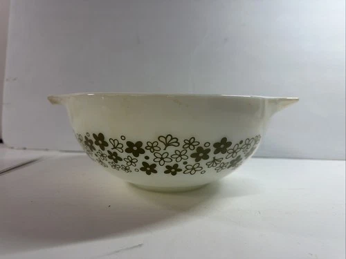 VTG Pyrex 443 Mixing Bowl - Spring Blossom Crazy Daisy 2.5 Quart White & Green