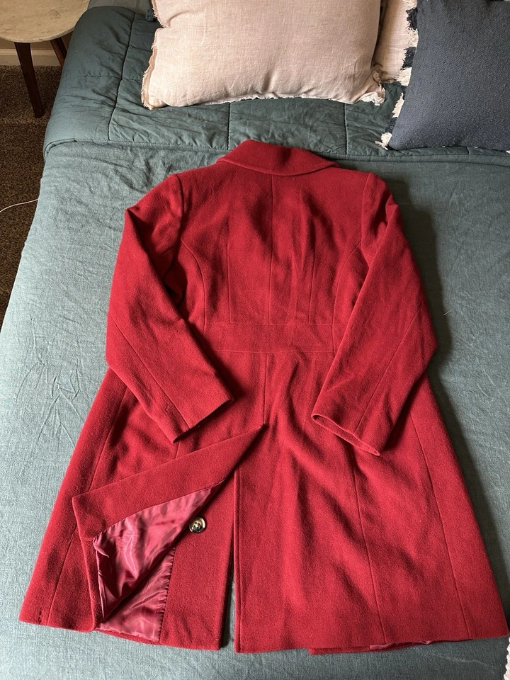 Women’s Plus Size 16 Anne Klein Mid-Length Red Wool And Cashmere Coat - Image 4 of 4