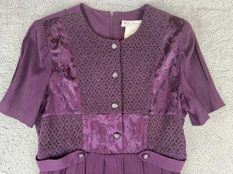 Vestido Miss Dorby Vintage 14P Crochet Floral Regencia Púrpura Evento Madre Boda Foto 2 de 4