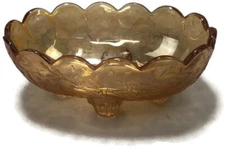 Translucent Gold Glass Smoking Ashtray Leaf Star Bottom