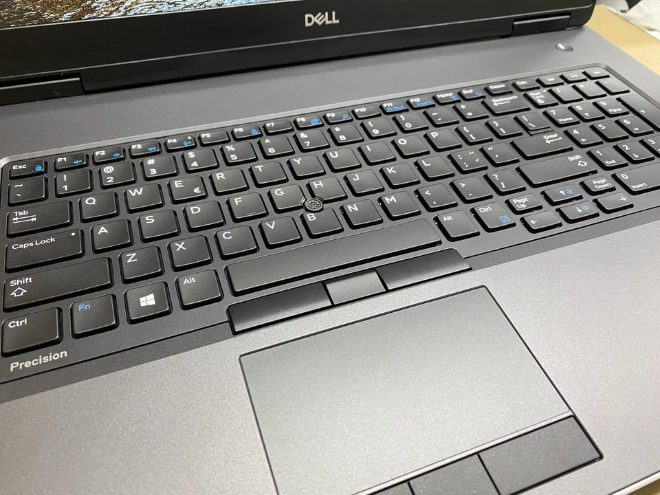 Dell Precision 7740 Workstation Laptop17.3" UHDi7-9850H RTX4000 64GBRAM 1TBSSD - Image 3 of 4