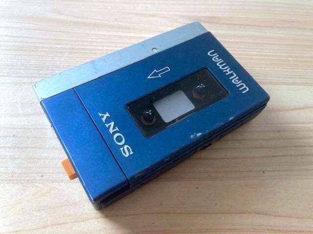 SONY Walkman TPS-L2 Cassette Player Stereo operation From