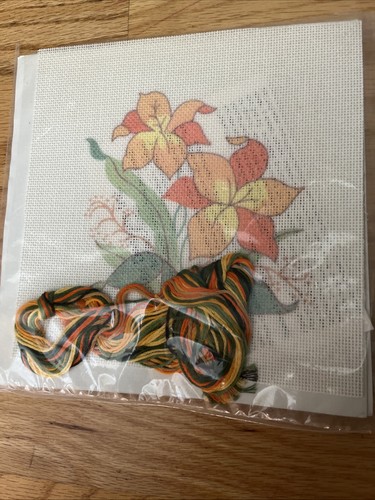 Something Special Tiger Lillies Needlepoint Kit Printed Pattern VTG Cotton - Picture 2 of 6