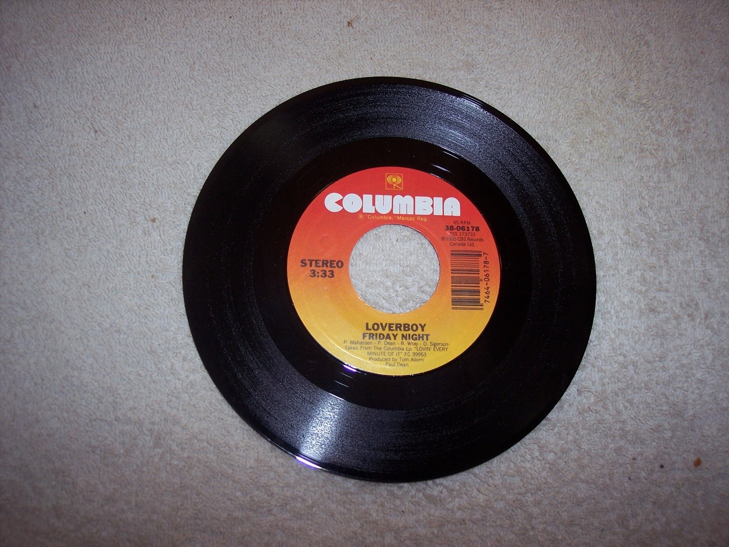 45--LOVERBOY--HEAVEN IN YOUR EYES / FRIDAY NIGHT  PS   #157 thumbnail 4