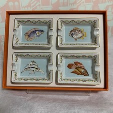 Hermes Mini Aschenbecher Fisch Muster Größe 5,7x7,7cm Porzellan 4er Set mit B...