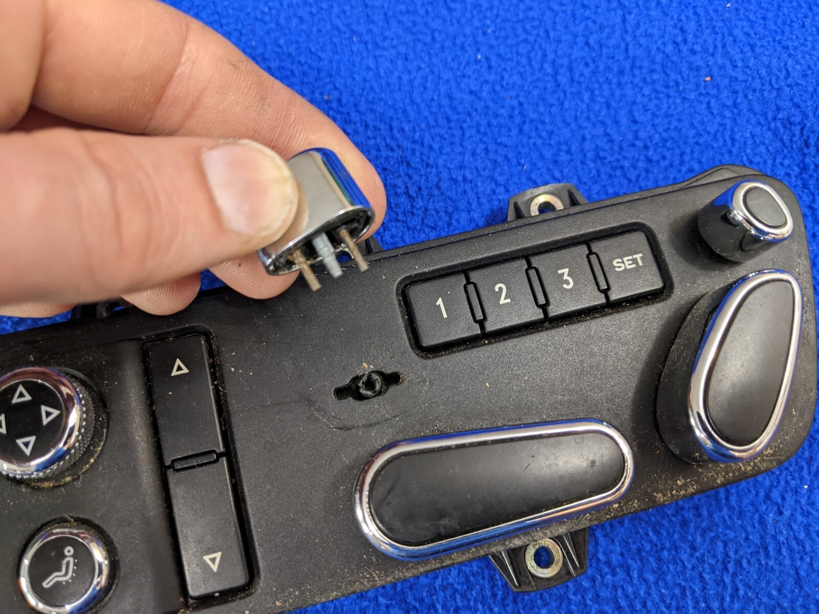 06-08 BENTLEY CONTINENTAL FLYING SPUR SEAT SWITCH FRONT LEFT LHDRIVER OEM