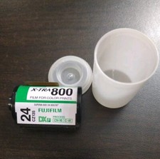 Fujicolor Superia X-TRA 800 24 Exp 35MM Camera Film - Expired date
