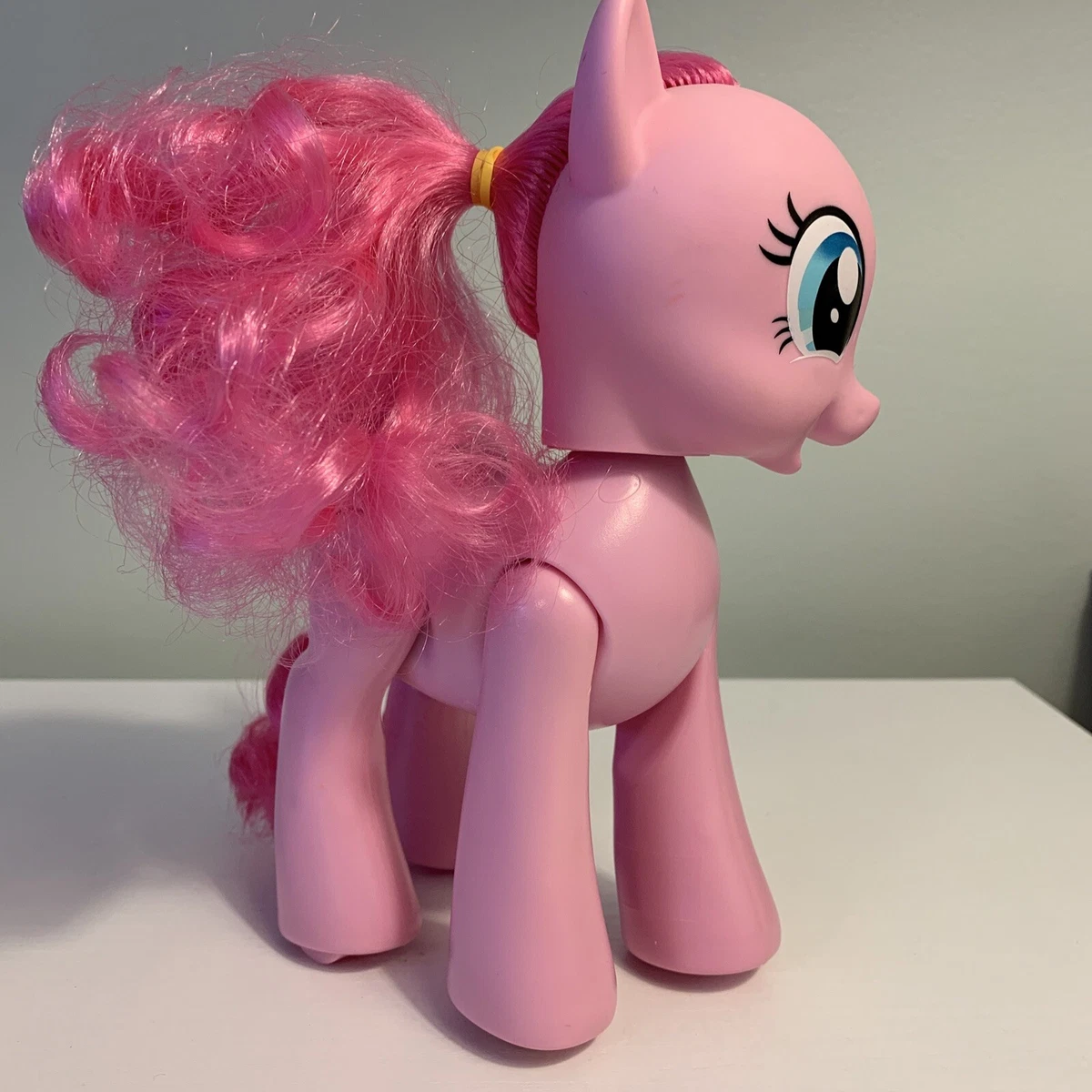 Walking talking hotsell pinkie pie