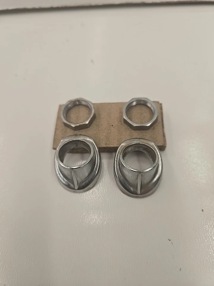 Studebaker Land Cruiser 1952 exterior cromado limpiaparabrisas biseles y tuercas Foto 2 de 4