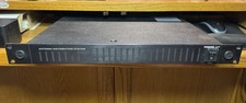 Shure UA845 US UHF Antenna Distribution Syste...