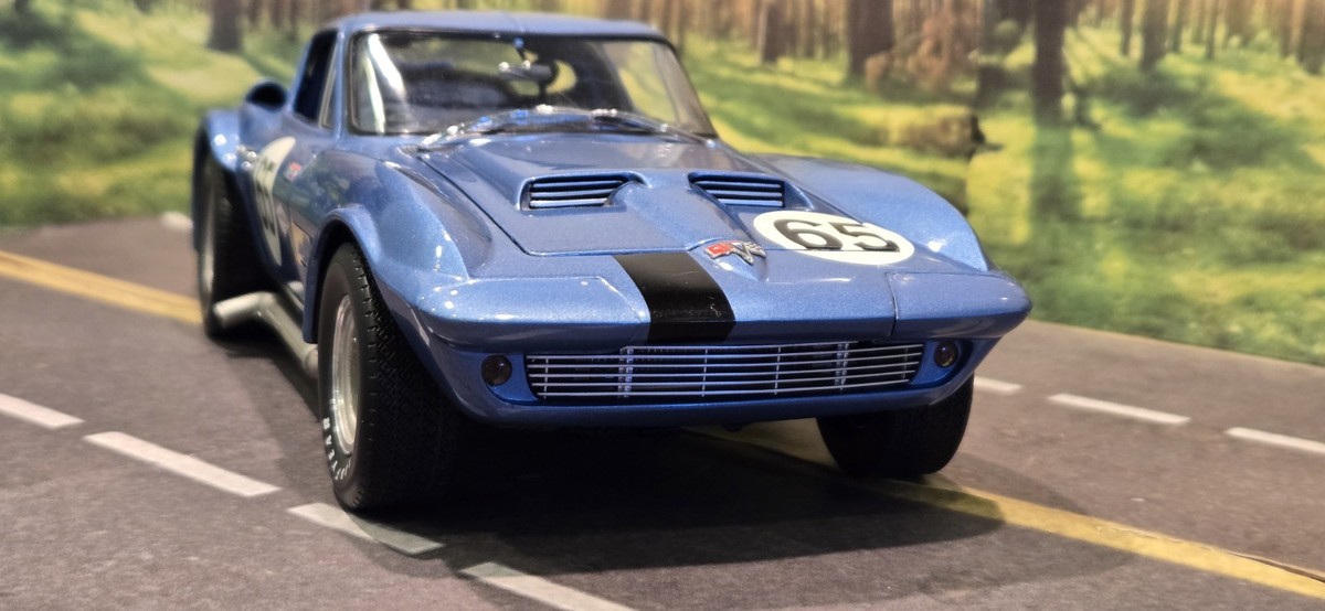 No94 ミニカー1/18 Chevrolet Corvette Sport No94 ミニカー1/18 Chevrolet Corvette Sport No94 ミニカー1/18