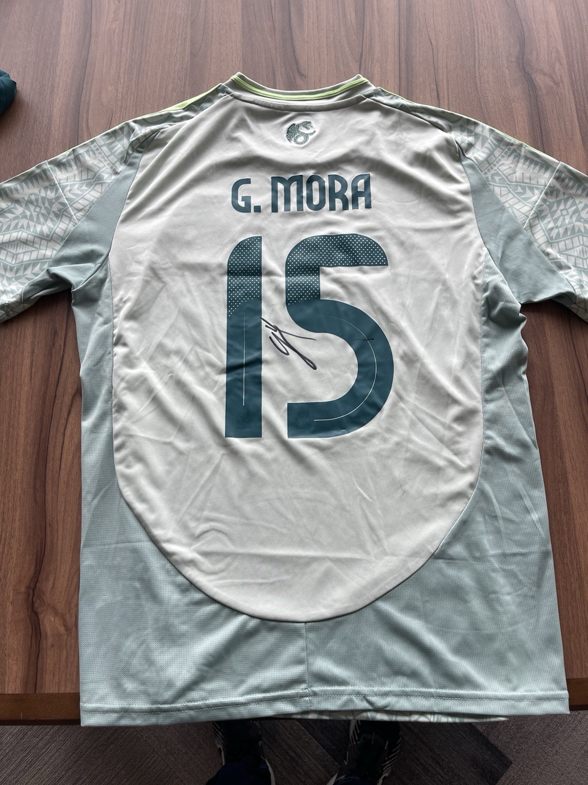 Mexico 25/26   Jersey Gil MORA Signed L