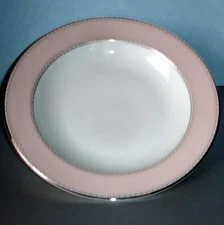 Monique Lhuillier by Waterford Dentelle Blush Rim Soup Bowl 9" New