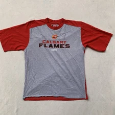 CCM Calgary Flames T Shirt Mens Large Gray Red Short Sleeve NHL Hockey
