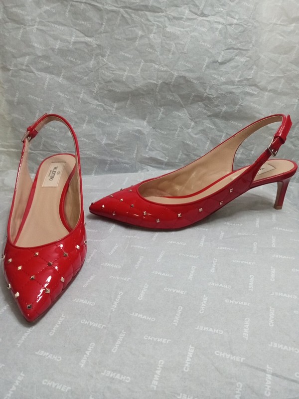 Valentino Garavani shoes women Size 7.5