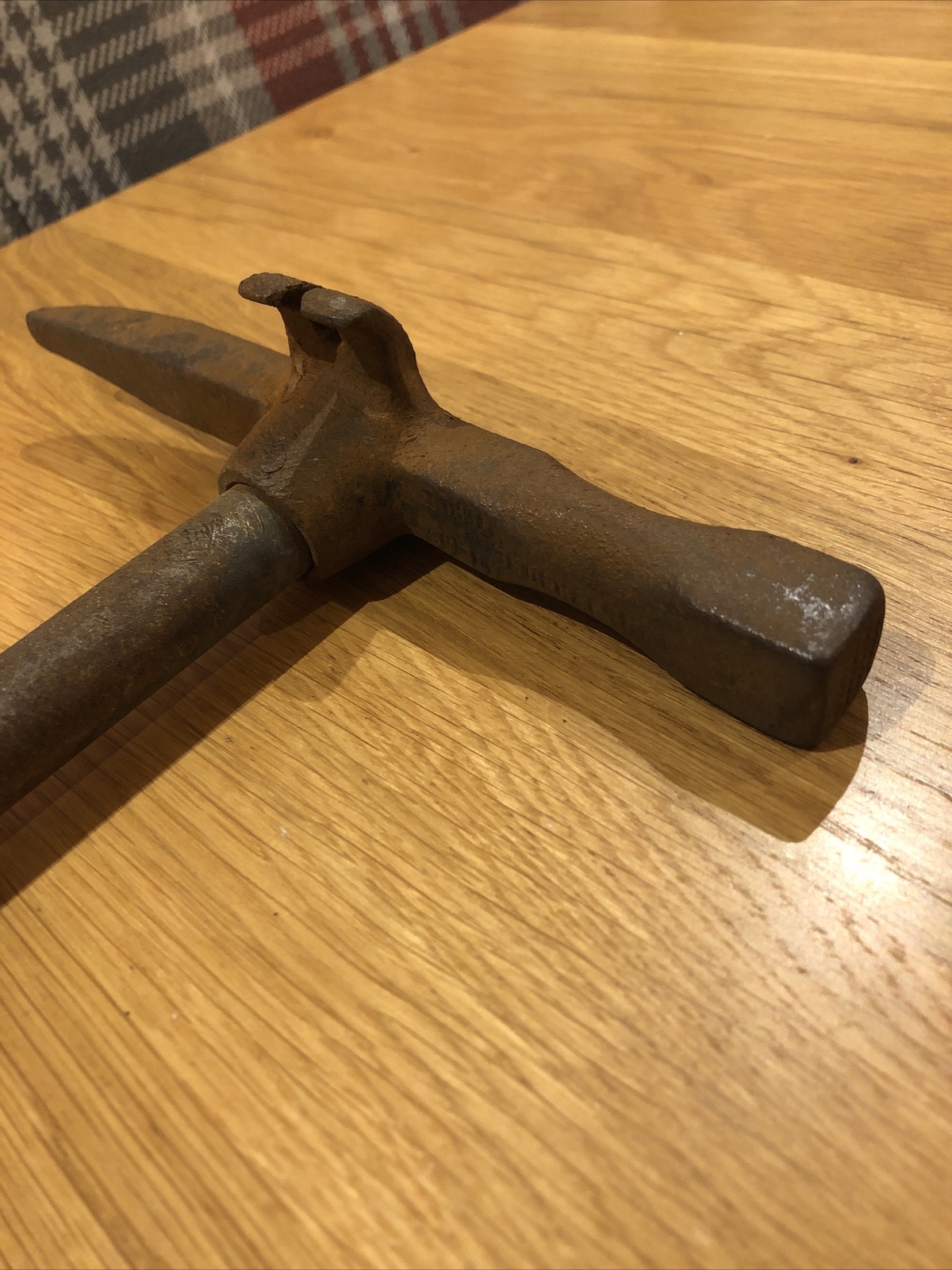 Vintage White House Atlas/Force Pick Axe/Hammer/Nail remover Stunning