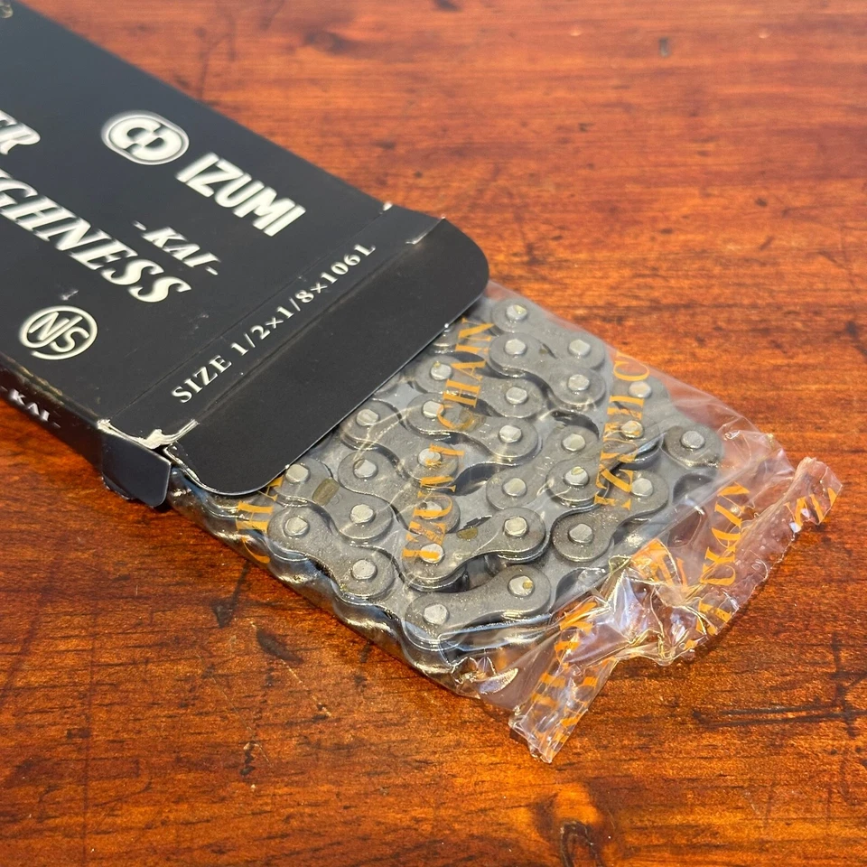 Cadena de bicicleta de pista Izumi KAI súper dura - gris/plateada - estándar 1/8" NJS Foto 4 de 4