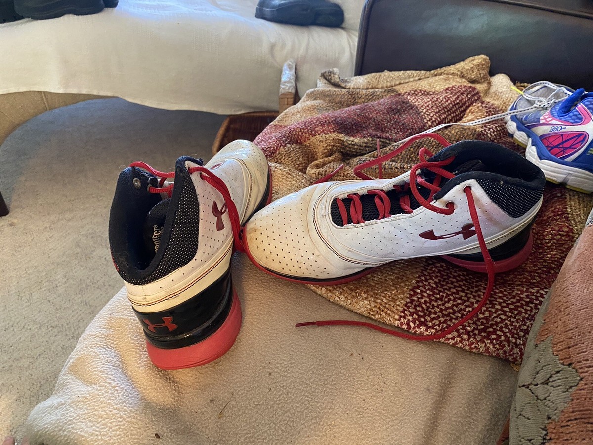 Under Armour Boys Size Youth Sneakers In White And Red And Black