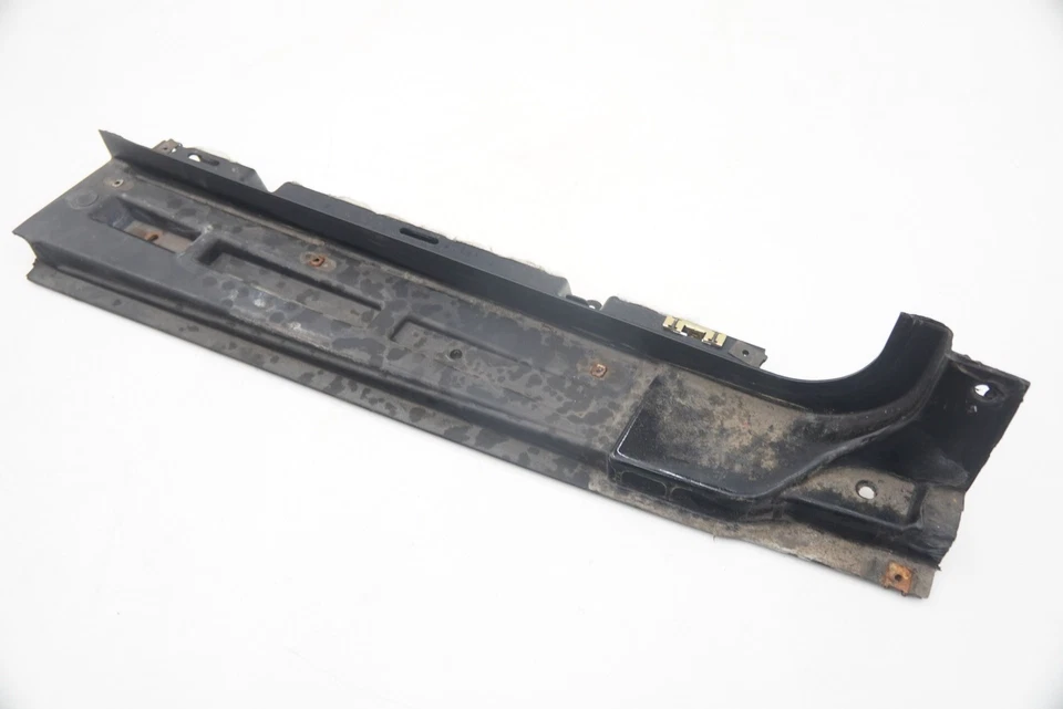 Panel de moldura de cubierta de umbral de puerta basculante lateral derecho 4865888AD OEM Dodge Viper 2003-10 Foto 2 de 4