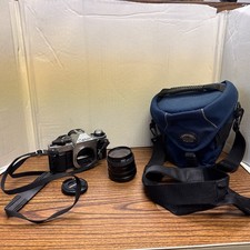 Canon AE-1 Camera Case Vivitar 52mm Skylight Lense Used