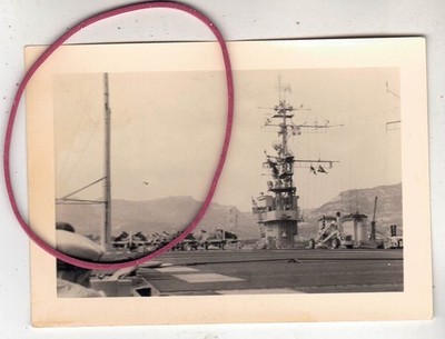 PHOTO FOTO FLUGZEUG  GRUMMAN HELLCAT AUF FLUZEUGTRÄGER ARROMANCHES