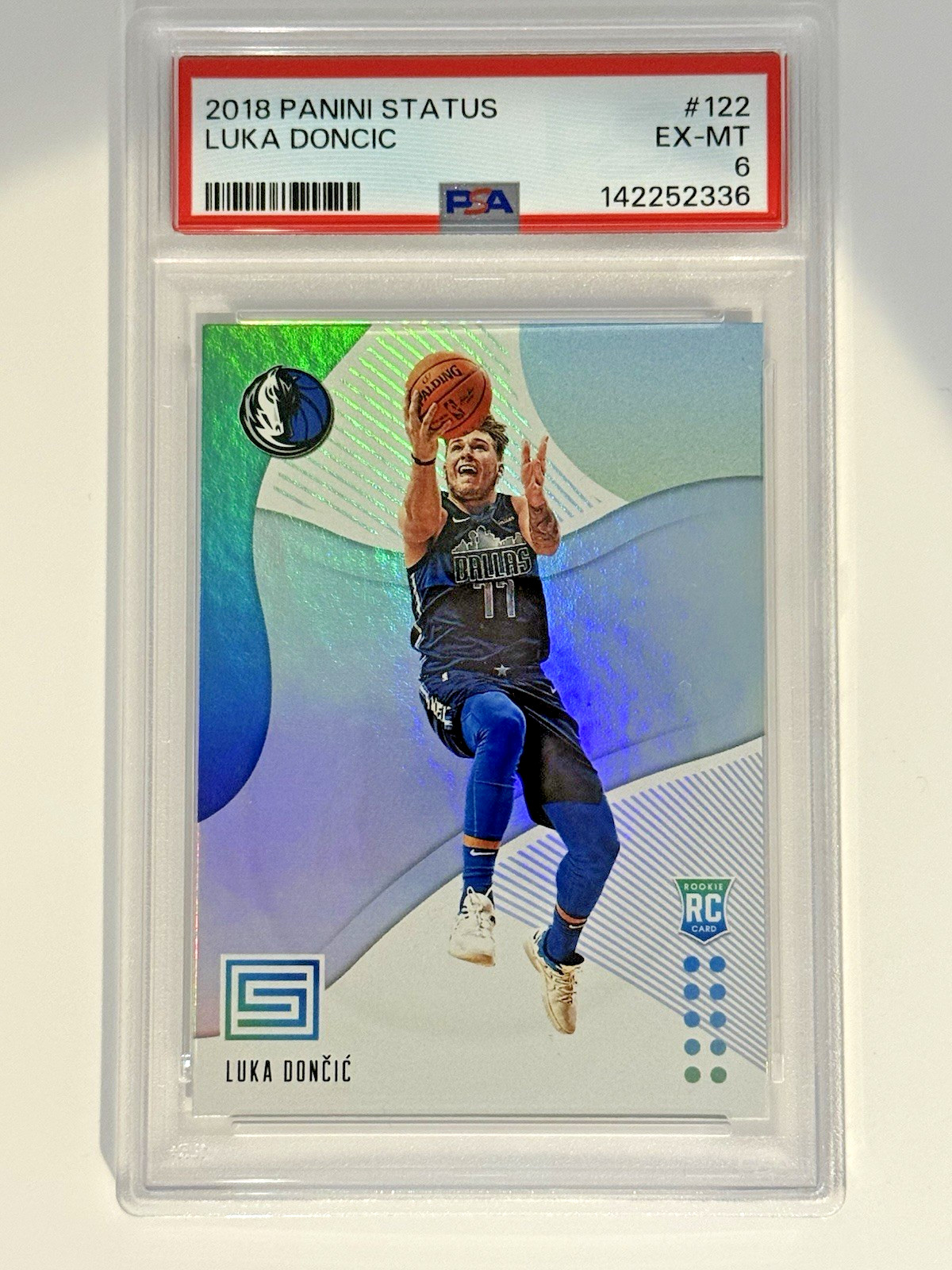 Luka Doncic 2018 Status #122 Rookies 1 Price Guide - Sports Card