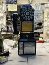 Thomas 1956 Model Classic Edition Public Pay Phone replica