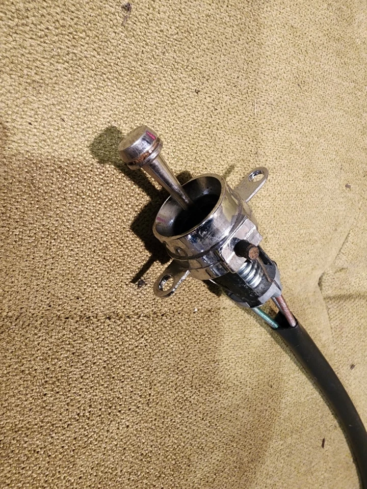 Espejo retrovisor manual de puerta izquierda cromado Oldsmobile Olds Toronado 1980-1985 OEM Foto 2 de 4