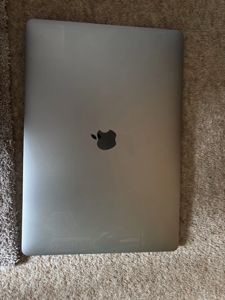 Apple MacBook Pro 15" 2019 · i9 · 32GB · 256GB, photo 2 of 4