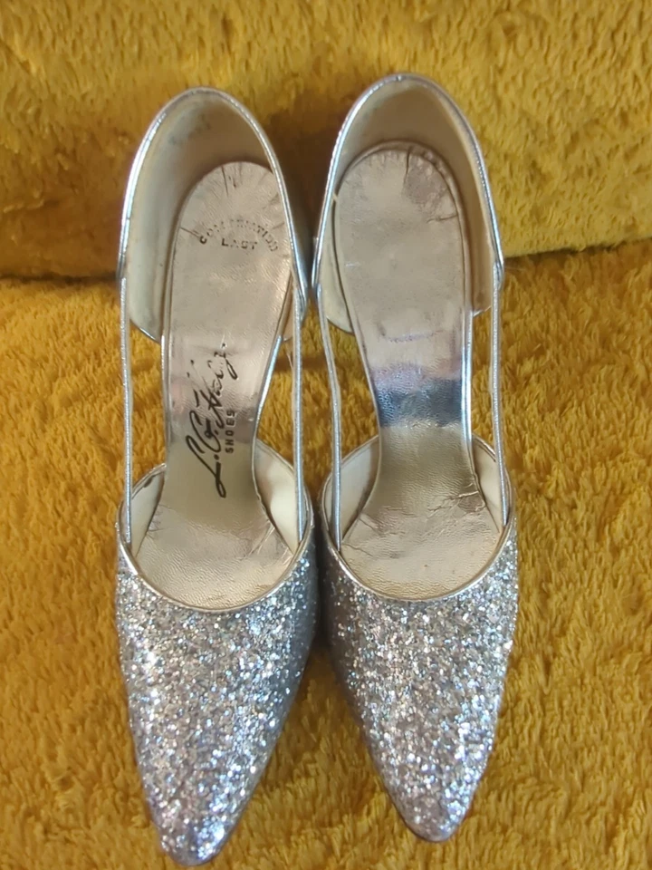 Vintage años 50 L.G. Tacones de cóctel Haig plateados brillantes 7,5 RARO difíciles de encontrar  Foto 2 de 4