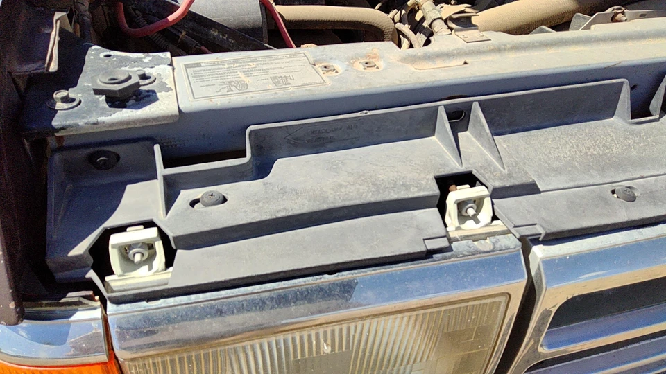 1987-1991 Ford F150 Top Plastic Cover Above Radiator Support Oem Upper Shield - Image 2 of 4