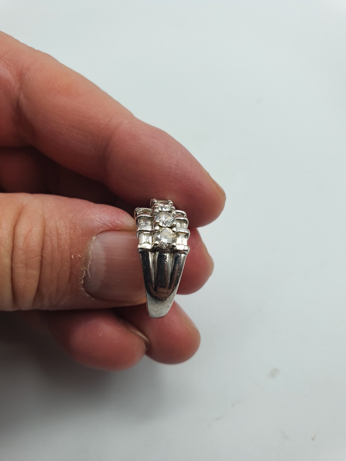 Solid Silver & Clear Stone Ring Size O - image 11