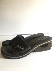 skechers leather flip flops