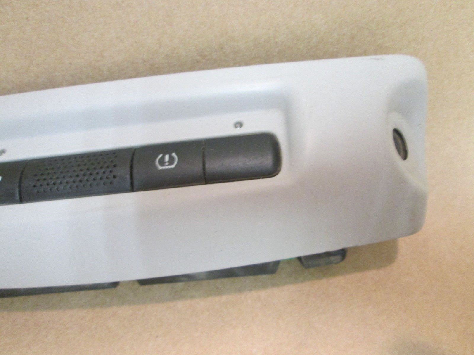 Maserati Quattroporte 03 - Headliner Push Button Switch Panel - Grey # 67712600