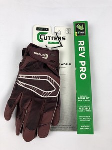maroon receiver gloves