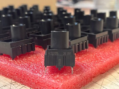 #ad LOT 10x Knorr Bremse Pressure Sensor DAF XF106 K105057 1913300 K067465 K132175 $320.00